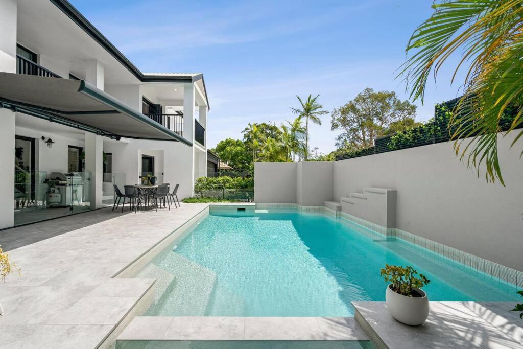 Style On Sound Luxury Home Noosa Noosaville Exterior photo