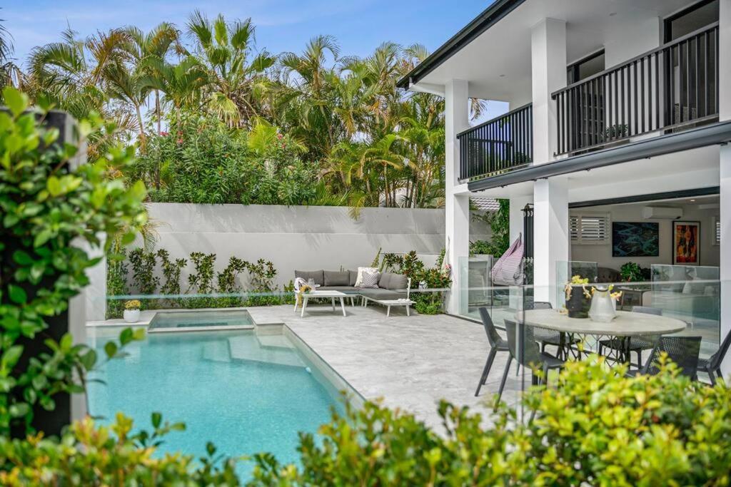 Style On Sound Luxury Home Noosa Noosaville Exterior photo